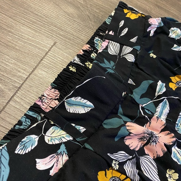 Pants. Size XS. Warehouse one. - Picture 3 of 5